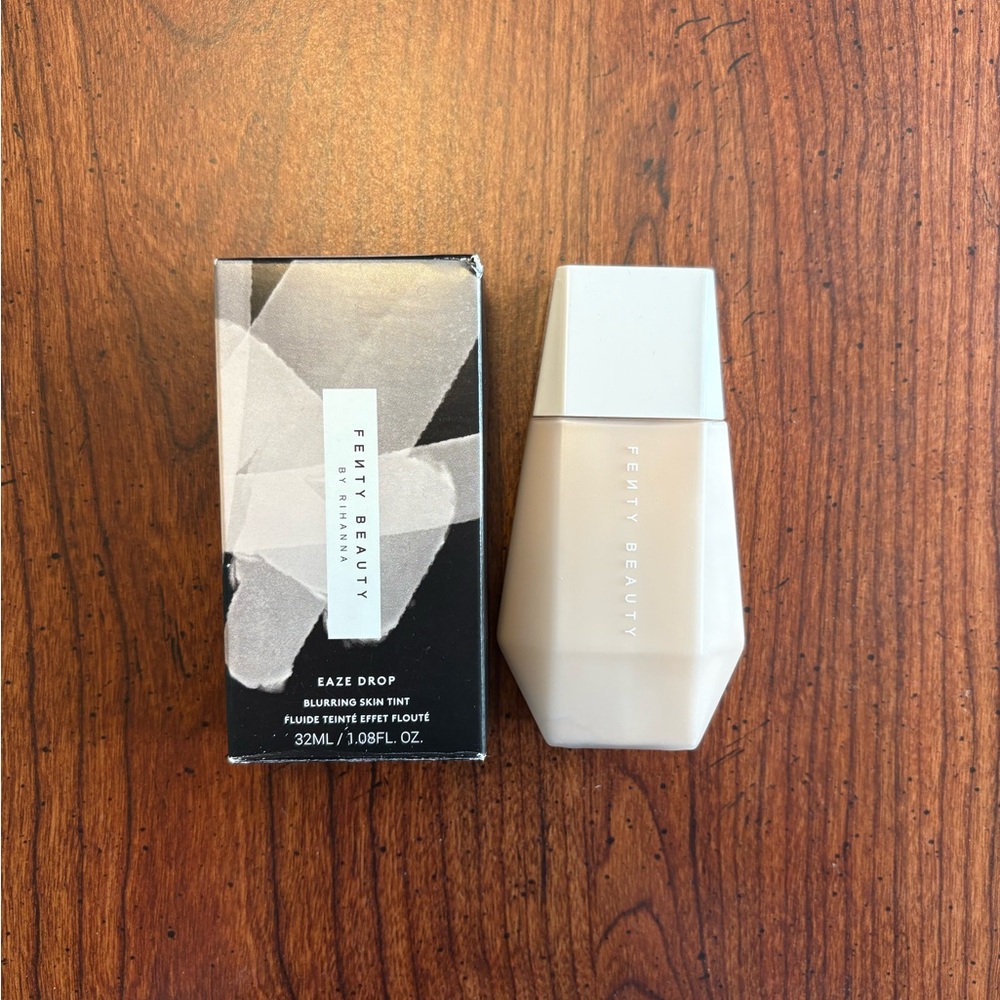 Fenty Beauty Eaze Drop Blurring Skin Tint